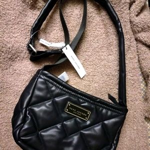 BNWT MARC JACOB'S quilted polyurethane (leather like) crossbody bag